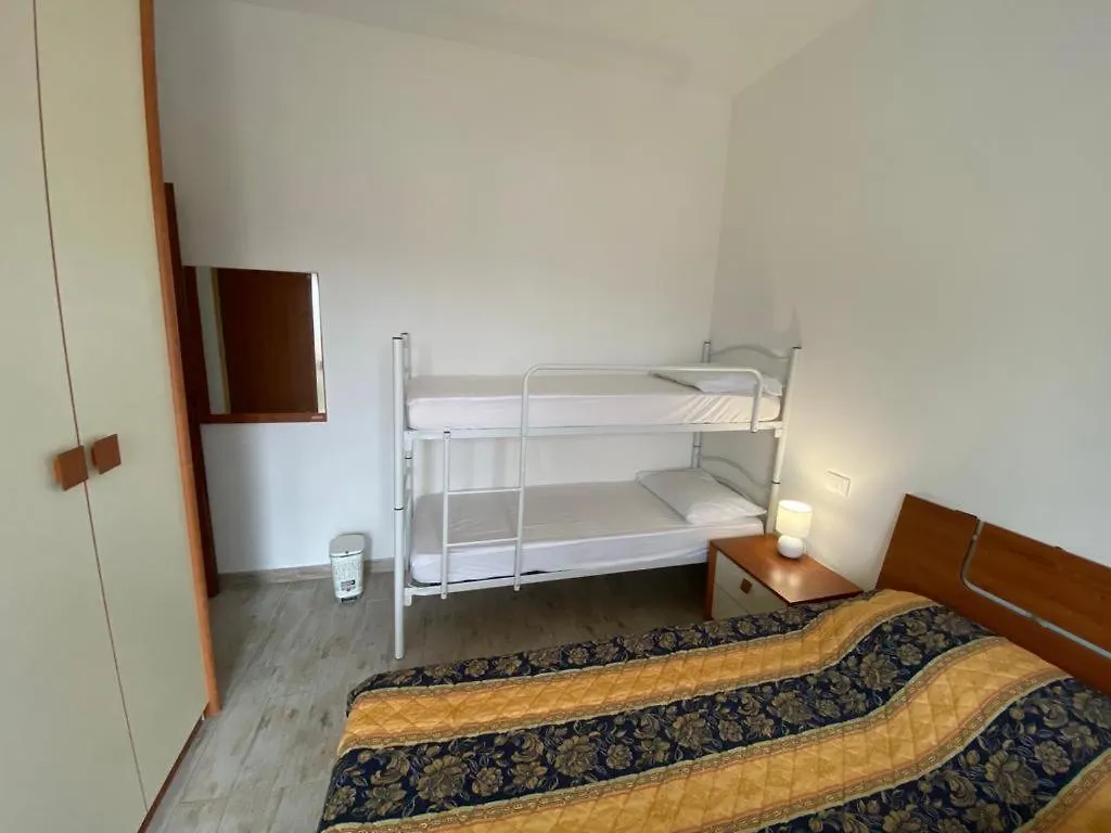 Bbking Camelia Casa Vacanze Marina dʼAndora