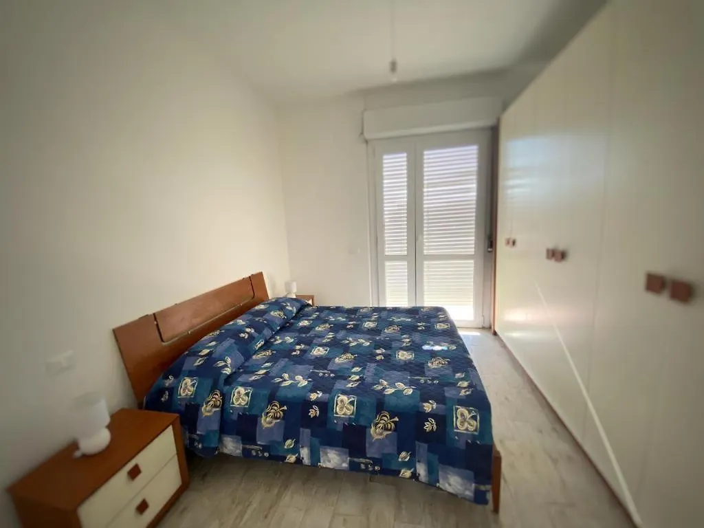 Bbking Camelia Casa Vacanze Marina dʼAndora Apartamento